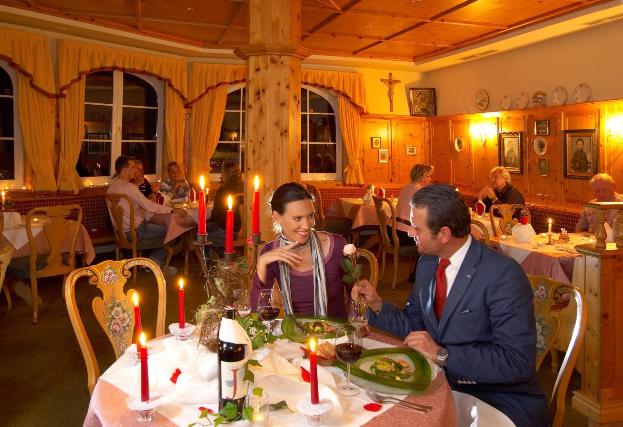 Wohlfuehlresort Und Feriengut Martinerhof Sankt Martin am Tennengebirge Luaran gambar