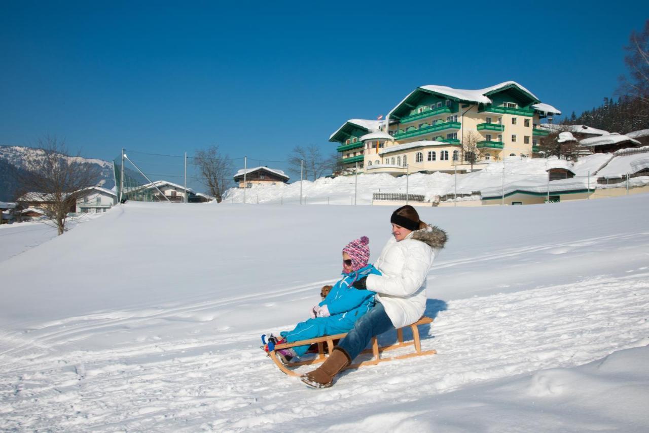 Wohlfuehlresort Und Feriengut Martinerhof Sankt Martin am Tennengebirge Luaran gambar