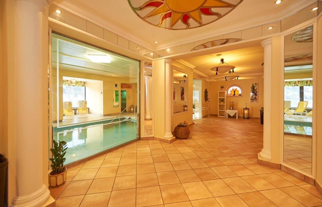 Wohlfuehlresort Und Feriengut Martinerhof Sankt Martin am Tennengebirge Luaran gambar