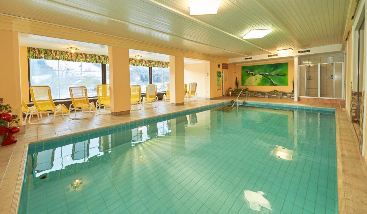 Wohlfuehlresort Und Feriengut Martinerhof Sankt Martin am Tennengebirge Luaran gambar