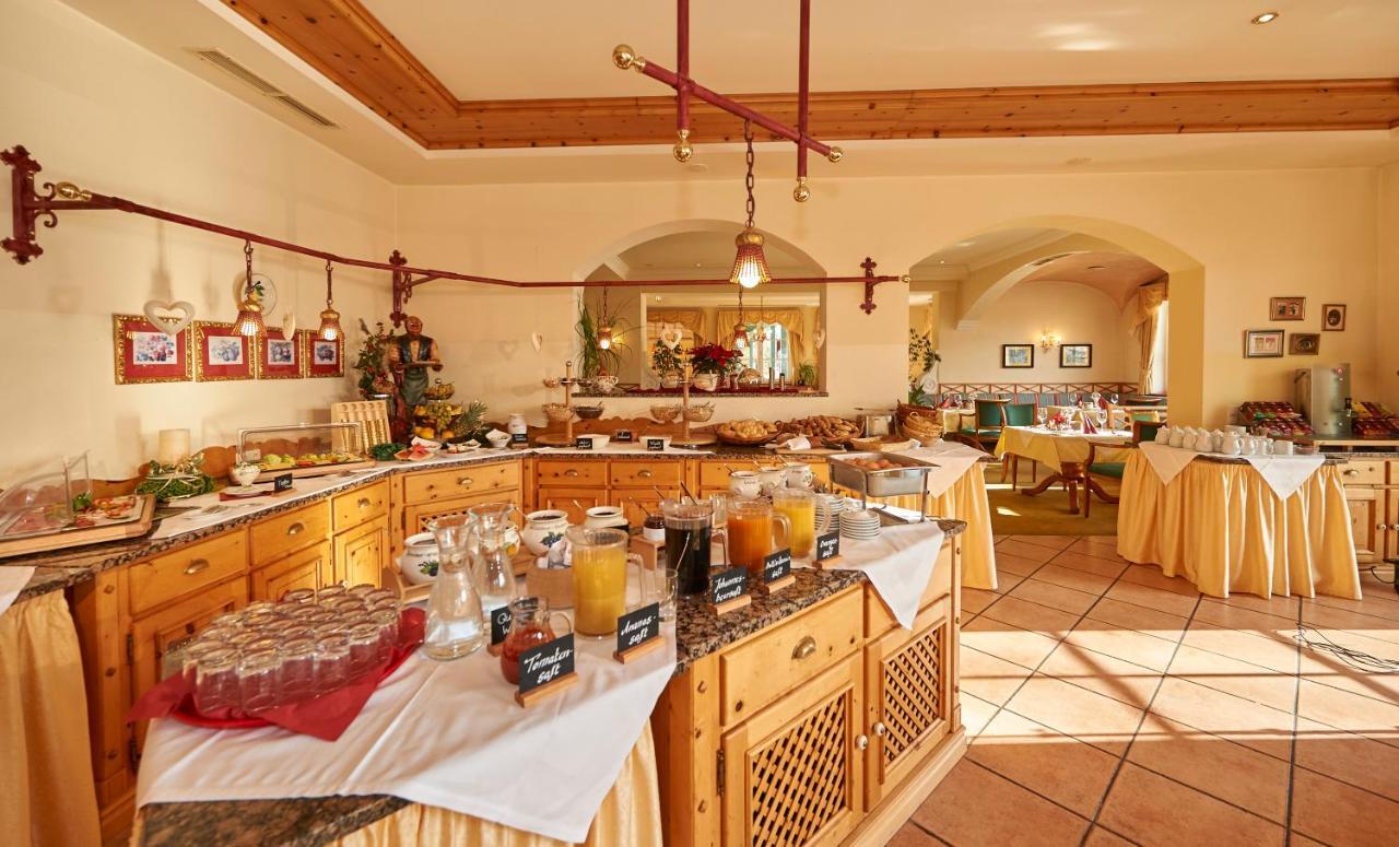 Wohlfuehlresort Und Feriengut Martinerhof Sankt Martin am Tennengebirge Luaran gambar