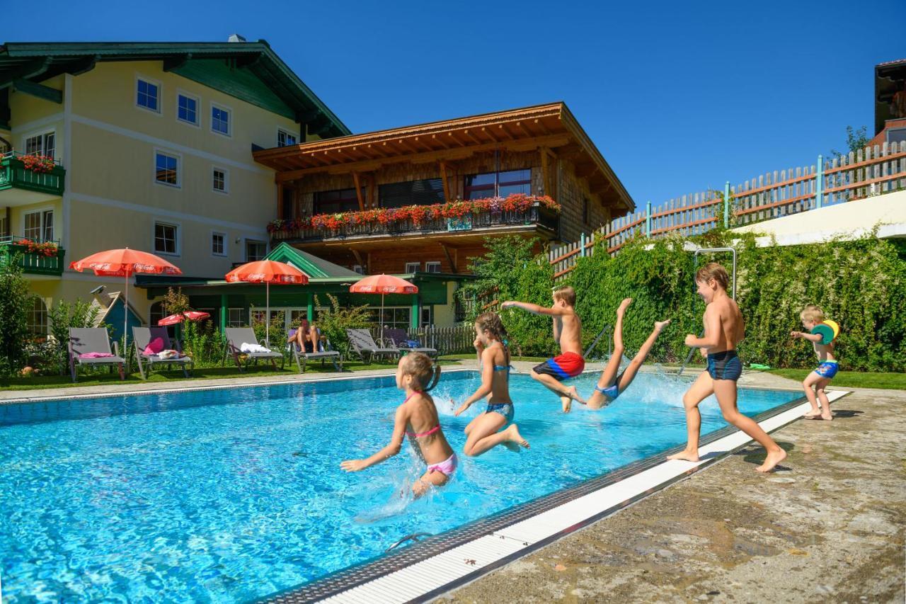 Wohlfuehlresort Und Feriengut Martinerhof Sankt Martin am Tennengebirge Luaran gambar