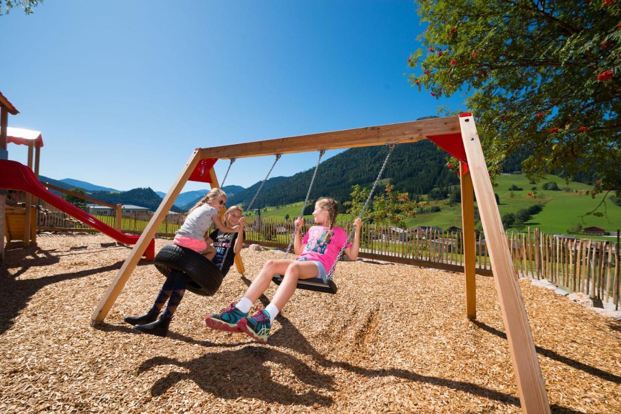 Wohlfuehlresort Und Feriengut Martinerhof Sankt Martin am Tennengebirge Luaran gambar